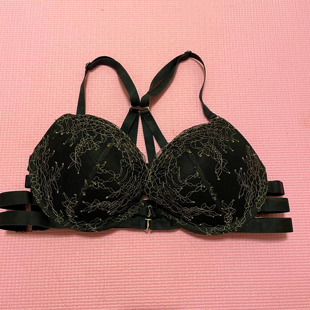 Extravagant VS bombshell bra; 👑 Be Royalty!